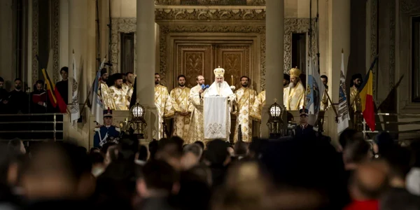 Patriarhul Daniel oficiaza slujba de Inviere la Catedrala Patriarhala FOTO Mediafax 
