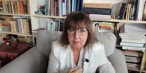 dispărute (9) indigo mp4 thumbnail png