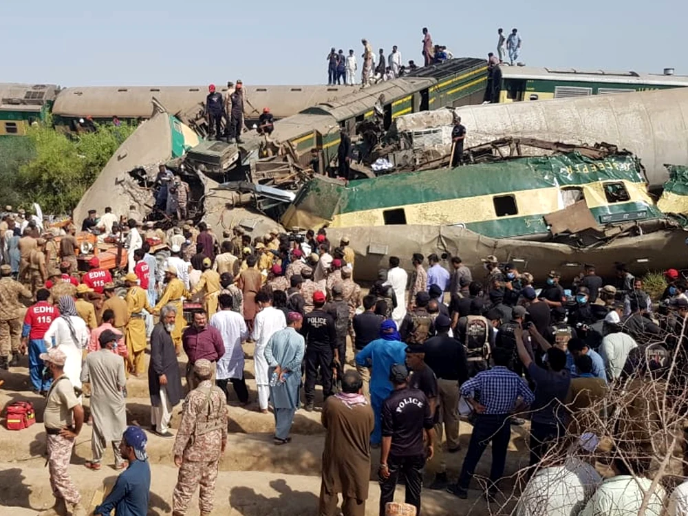 
    Accident feroviar grav în Pakistanfoto: Profimedia  