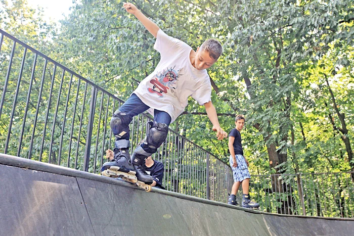 David e maestru într-ale săritului cu rolele