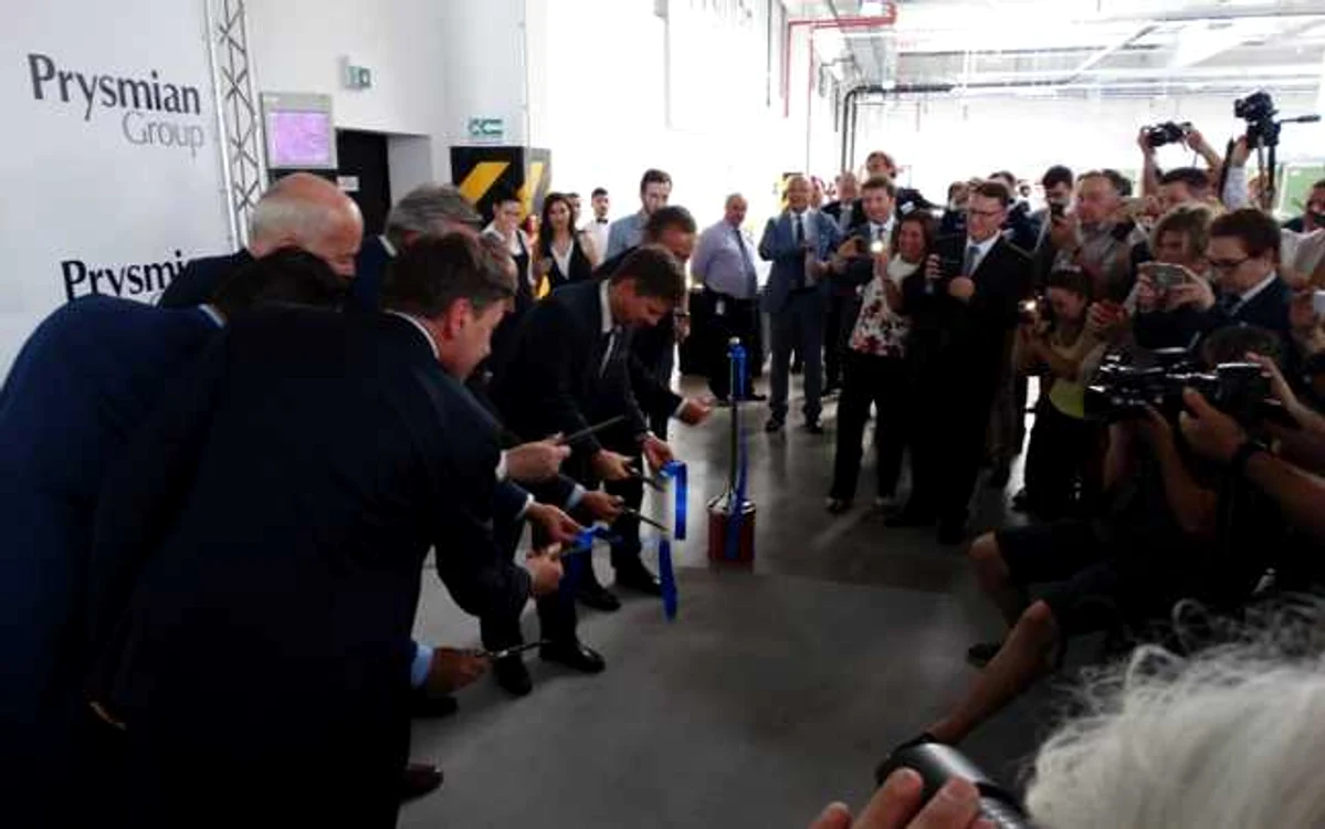 Oficialii companiei au anunţat intenţia ca în câţiva ani  să dubleze, la Slatina, capacitatea de producţie