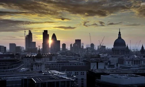 Civilizație: Este Occidentul de domeniul trecutului? jpeg