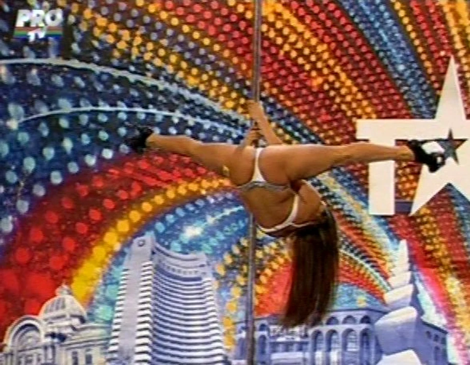 Cea mai senzuală prestaţie de la «Românii au talent»