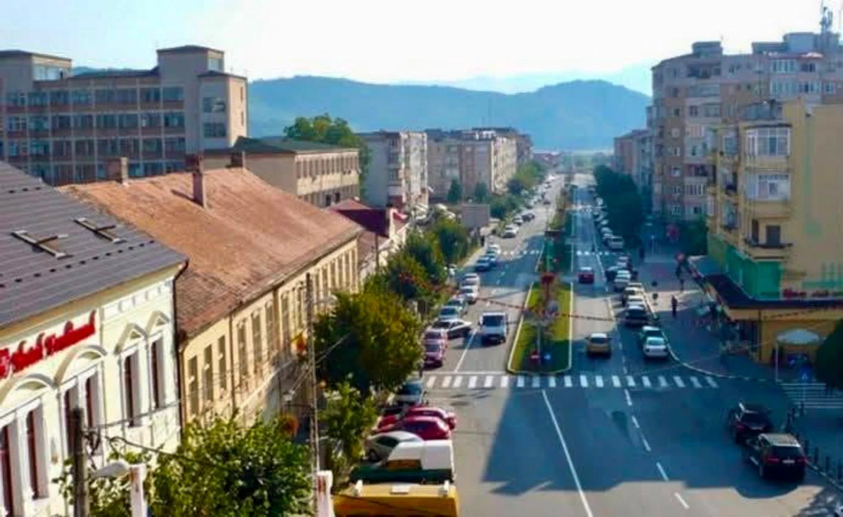 Orașul Hațeg, mai verde în trecut. Foto: Daniel Ștefan Iakob. Facebook