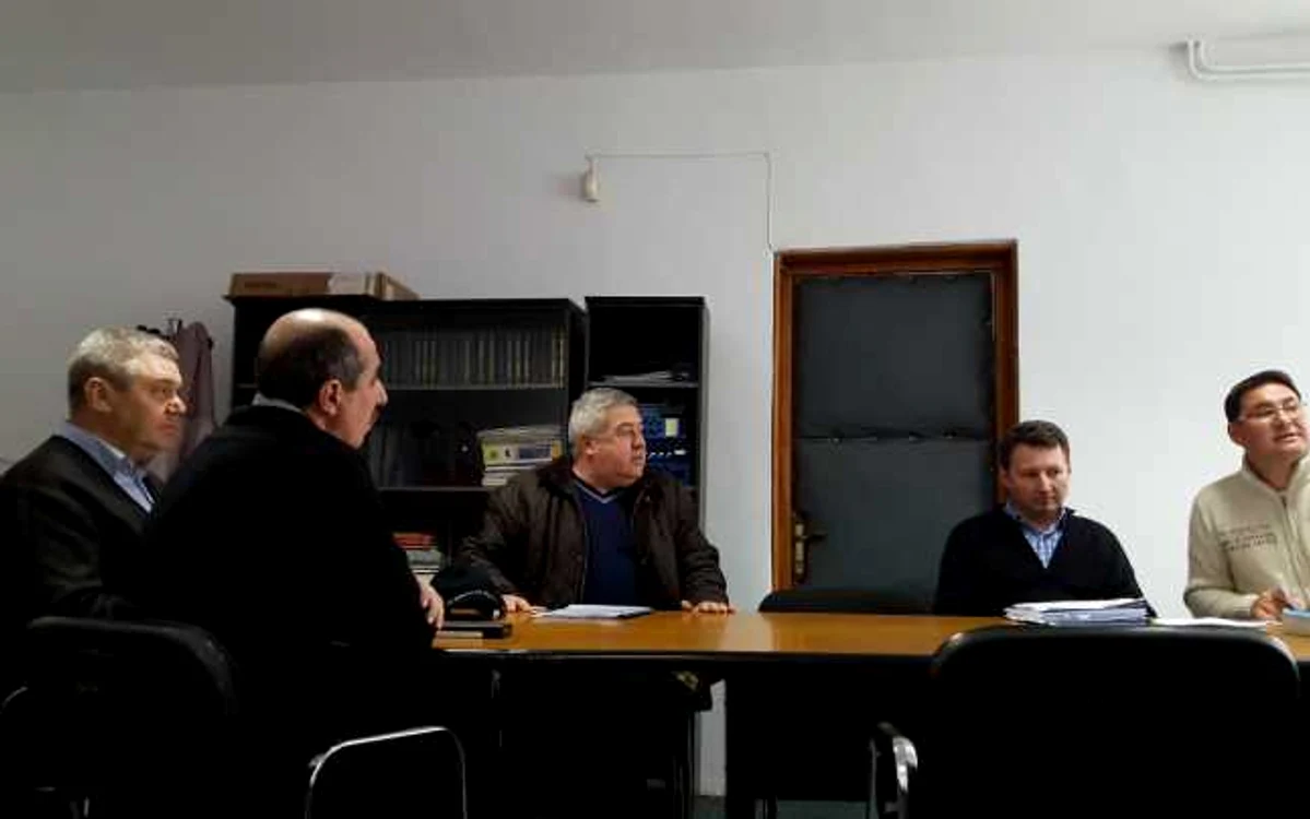 De la şedinţa de analiză tehnică din cadrul APM Olt a lipsit chiar reprezentantul firmei care solicită autorizarea FOTO: Alina Mitran