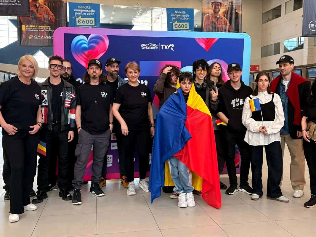 Delegaţia României la Eurovision și Alexandra Căpitănescu au plecat, duminică 3 mai, spre Viena Foto: TVR