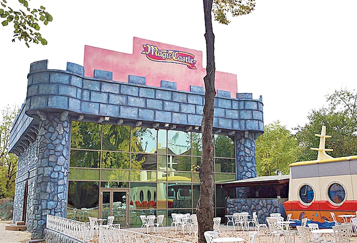 
    Brigitte îi așteaptă pe copii și pe  părinți la o distracție pe cinste  