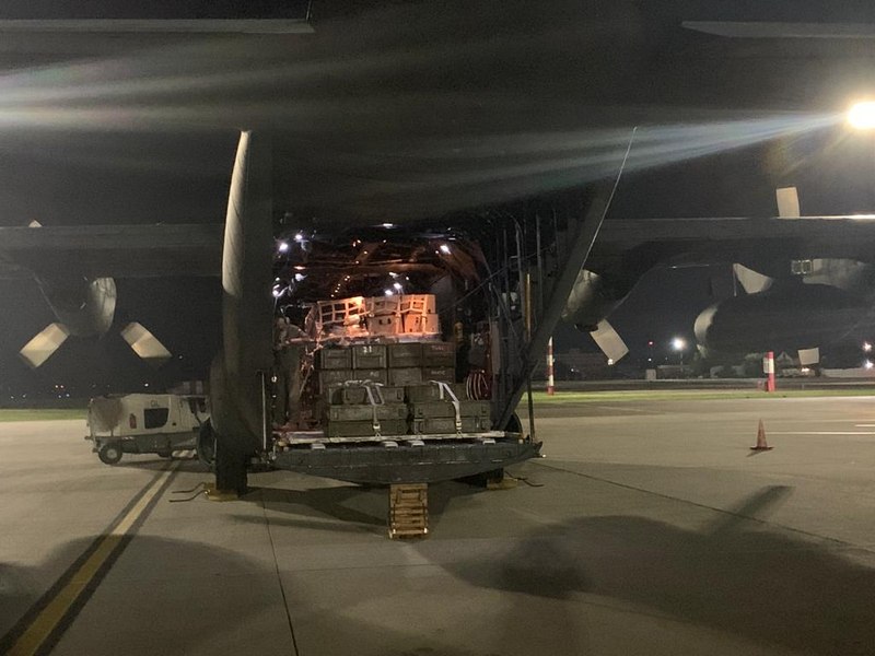 Polonia a trimis Republicii Moldova șase avioane de arme, muniții și echipamente