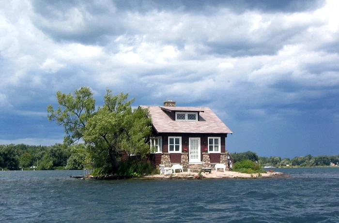 Just Room Enough Island  / foto: Wikipedia