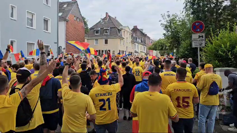 Apariție surprinzătoare la Koln. Laura Codruța Kovesi, fostul procuror șef al DNA, alături de suporterii români la meciul cu Belgia VIDEO