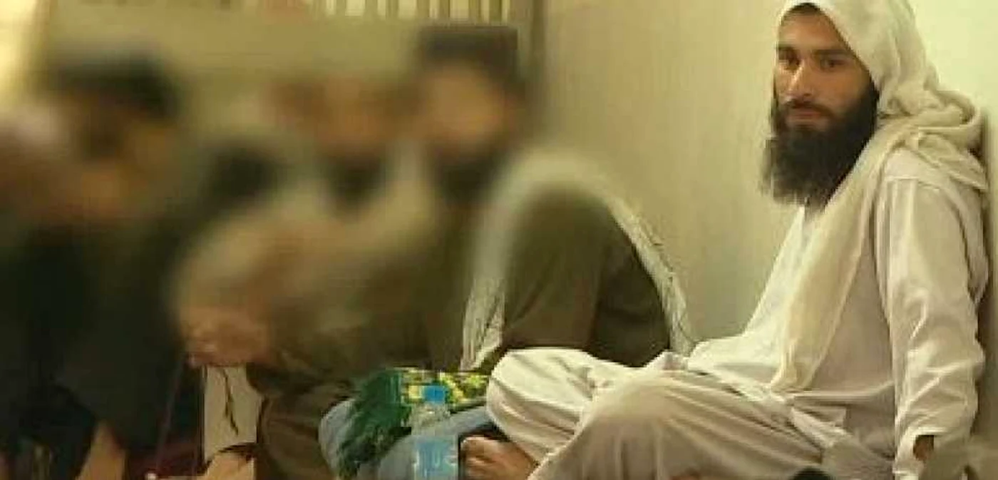 Un membru al Talibanului ce a fost de acord să poarte vesta sinucigaşă pentru ţara sa FOTO Captură CNN