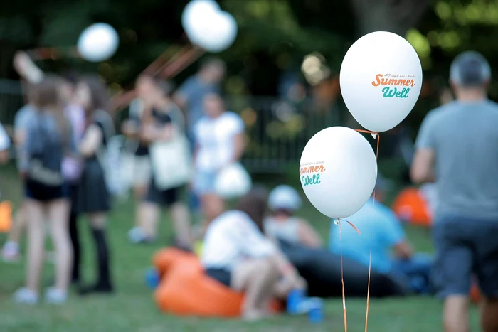 
    The Maccabees au impresionat Foto pandutzu.com  