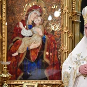 Patriarhul Daniel sursa Basilica e1538912799990 jpg