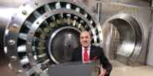 Cutia în care este păstrată reţeta secretă a companiei Coca-Cola
