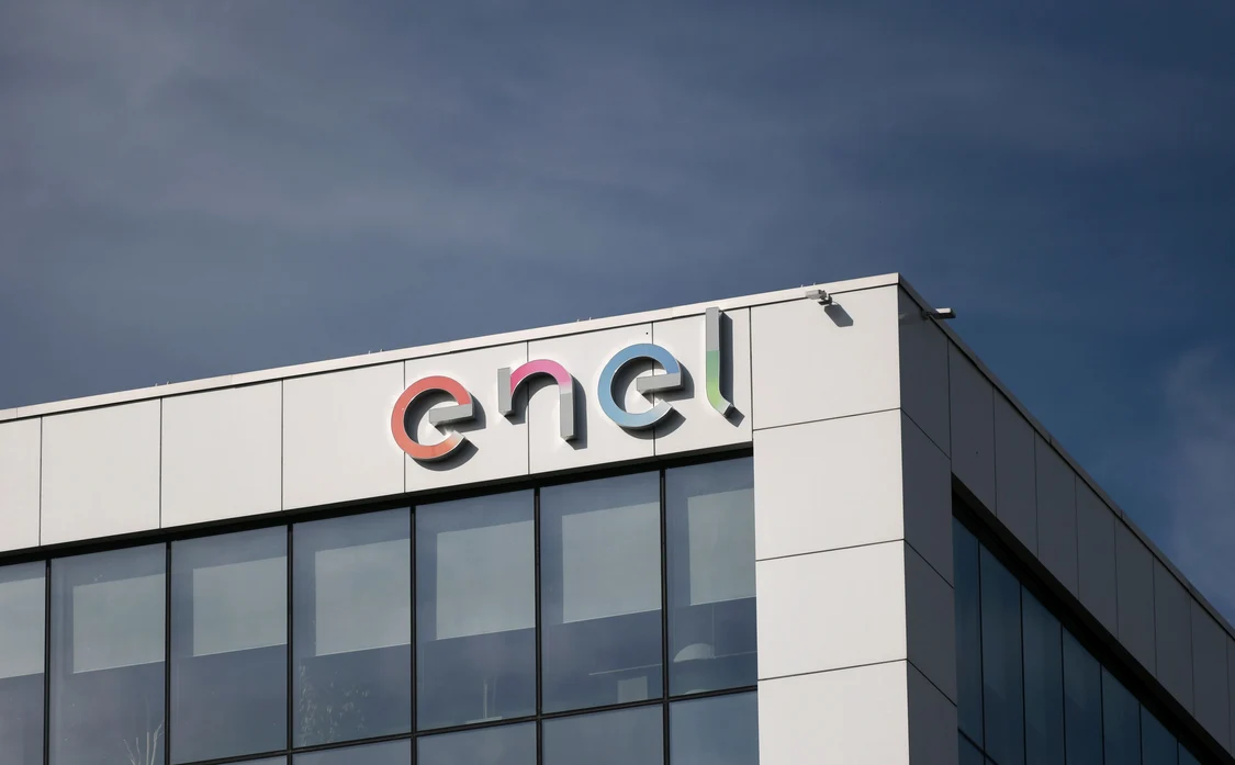 Enel a vândut toate activele deținute în România grecilor de la PPC