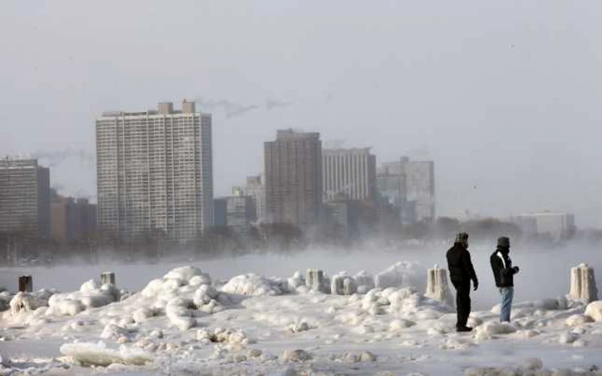 Lacul Michigan din Chicago FOTO AFP