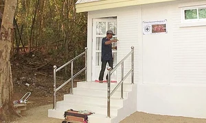 Toaleta a avut îngrijitori în două schimburi jpeg