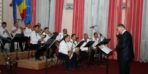 Big Band-ul Cercului Militar