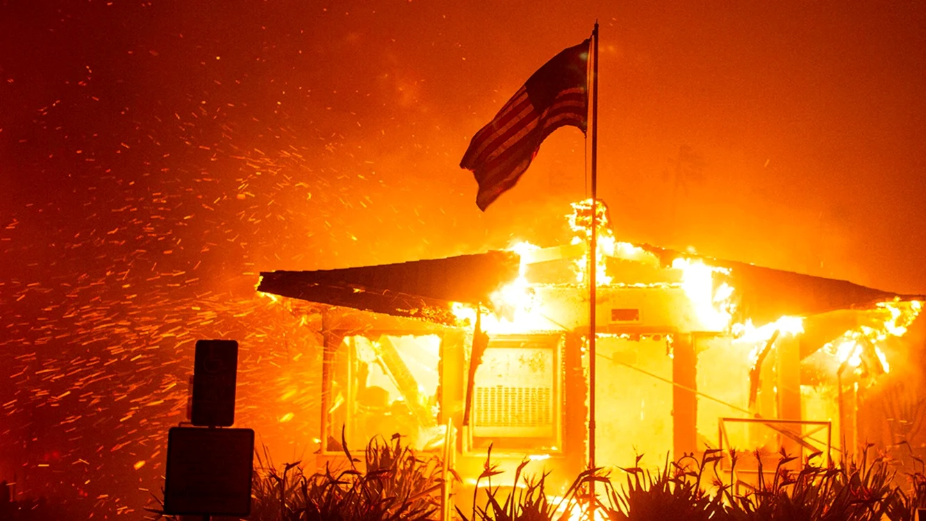24 de oameni și-au pierdut viața în incendiile din Los Angeles/ FOTO:X