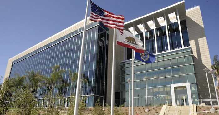  Puştiul a fost cercetat de FBI. FOTO Sediul FBI din San Diego / Sursă: FBI