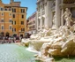 Fontana di Trevi - fântana dorințelor din Roma Italia și puhoaiele de turiști Foto solimarinternational com