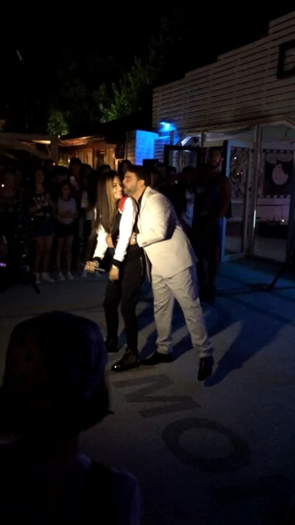 Betty a cântat noua ei piesă la petrecerefoto: arhiva personală