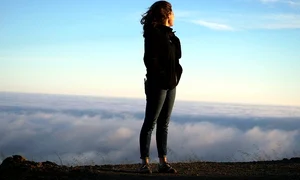 femeie la munte 0 jpeg