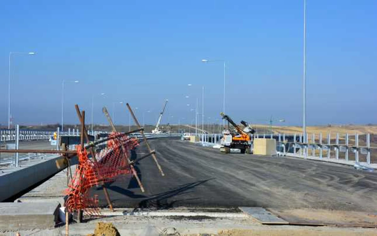 Reparaţii pe Autostrada Soarelui Foto:Arhivă Adevărul