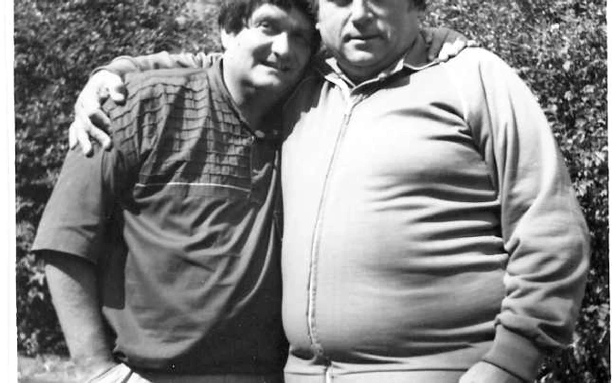 Alex Ştefănescu, alături de Adrian Păunescu FOTO Arhivă personală Alex Ştefănescu