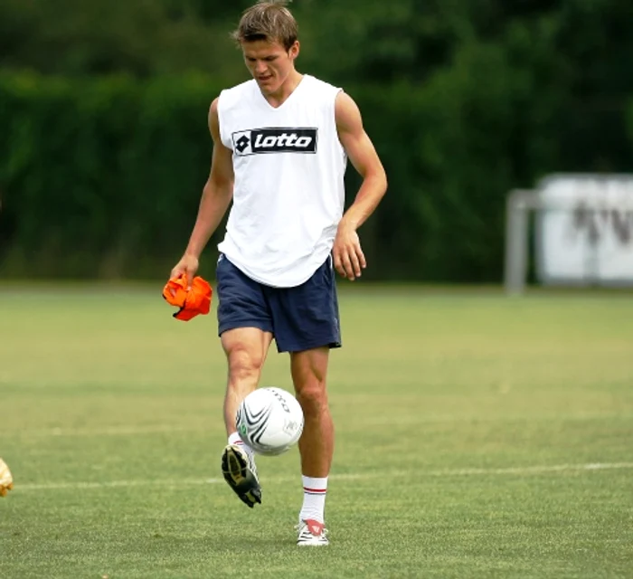 FOTBAL: Jucătorii Rapidului s-au revoltat contra căpitanului Lazăr