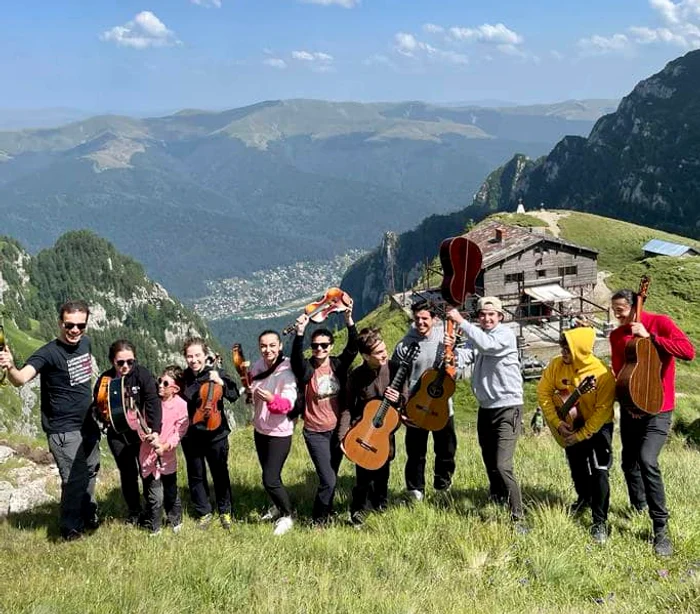Participanții la Masterclass la Cabana Caraiman FOTO Facebook Clubul Alpin Român