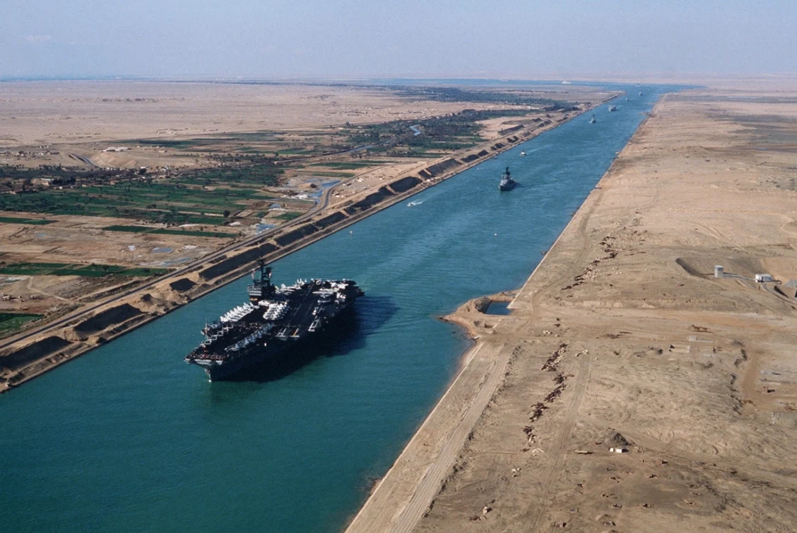 Canalul Suez FOTO Brittanica
