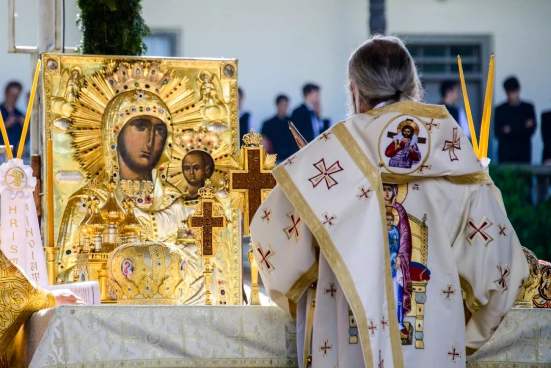 Icoana Maicii Domnului de la Mănăstirea Neamţ. FOTO: mmb.ro
