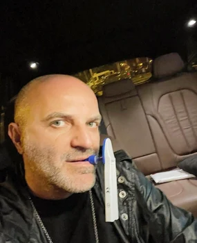 Capatos,testat cu aparatul drug test / Sursa: Instagram