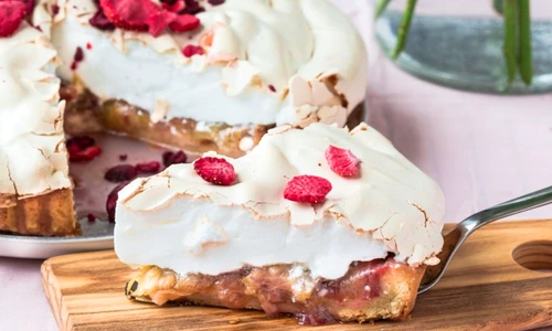 meringue cu rubarba jpeg