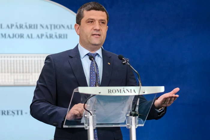 Radu Miruta, ministrul Apărării 