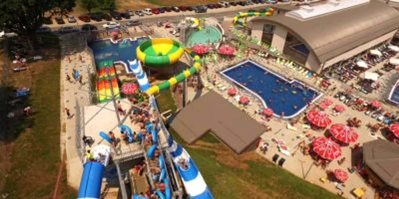 Noul complex de piscine de la Arsenal Park