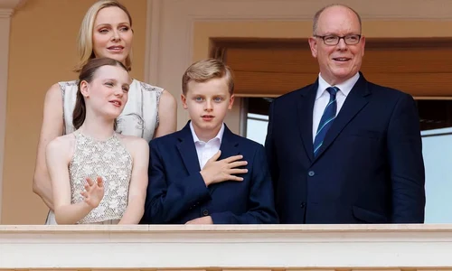 Charlene, Albert și copiii de Sf Ioan jfif
