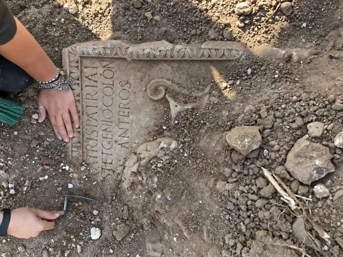 Altarul dedicat lui Augustus descoperit la Aquinum