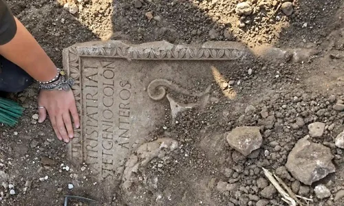 Altarul dedicat lui Augustus descoperit la Aquinum