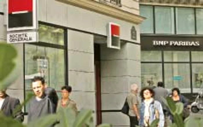 Grupul bancar Société Générale a înregistrat printre cele mai mari pierderi la bursa de la Paris p Foto: reuters