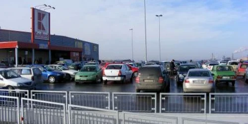 Autobuzul 5 se va opri şi la Kaufland