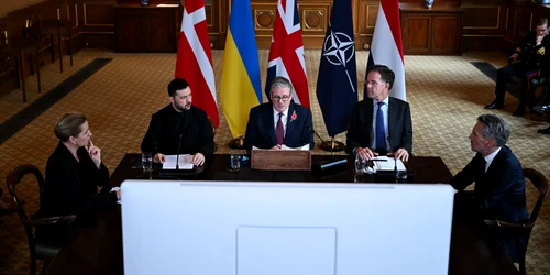 Reuniune a coaliției voluntarilor la Londra FOTO EPA EFE jpg