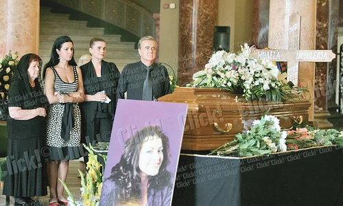 Mihaela Ursuleasa s a stins din  viaţă pe 2 august, la Viena, din  cauza unui anevrism cerebral jpeg