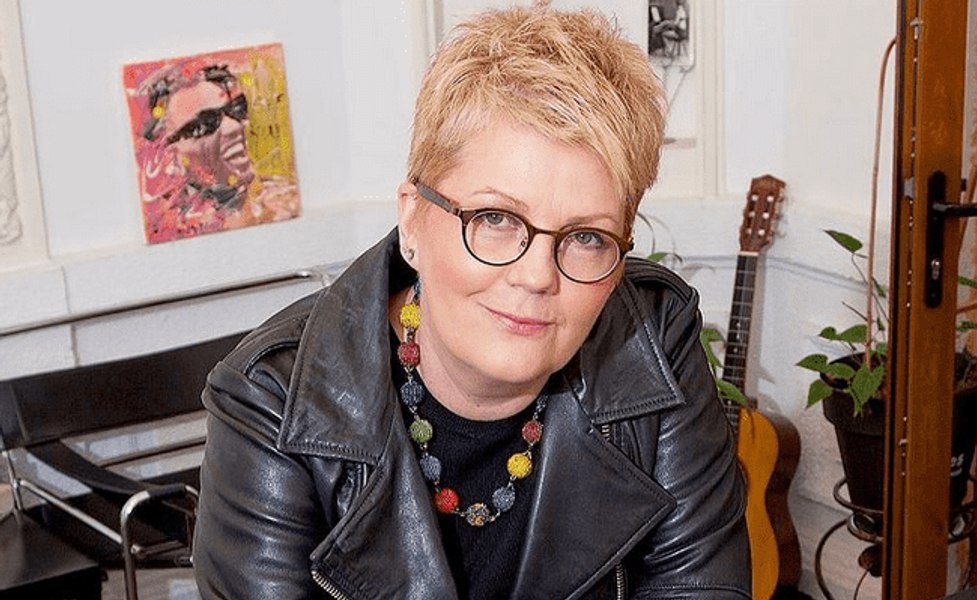 INTERVIU Crina Mardare: „Am mâncat Beatles pe pâine și primeam cărți pe sub mână de la profesori“ FOTO