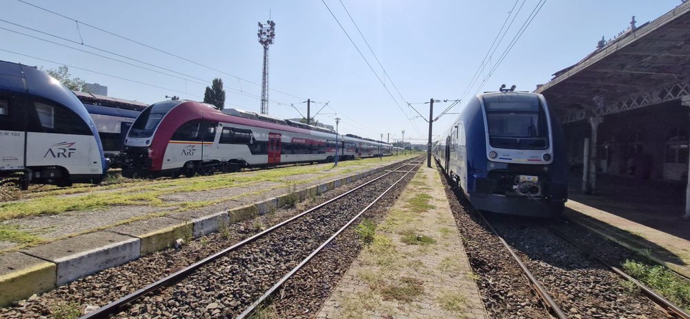 Schimbare de ultim moment la CFR Călători: primul tren electric PESA intră în circulație pe ruta București - Brașov