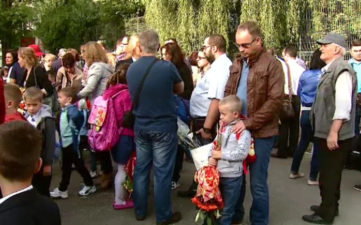 
    Părinții care vor însoți copiii în prima zi de școală, vor recupera liberul  
