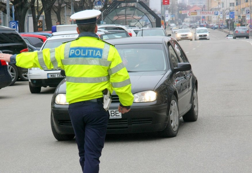 Amenzi în valoare de 600.000 de euro în doar 24 de ore. Peste 600 de permise de conducere au fost reținute
