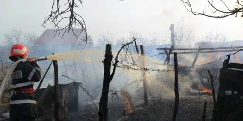 Au intervenit pompierii militari de la Staţia Măcin