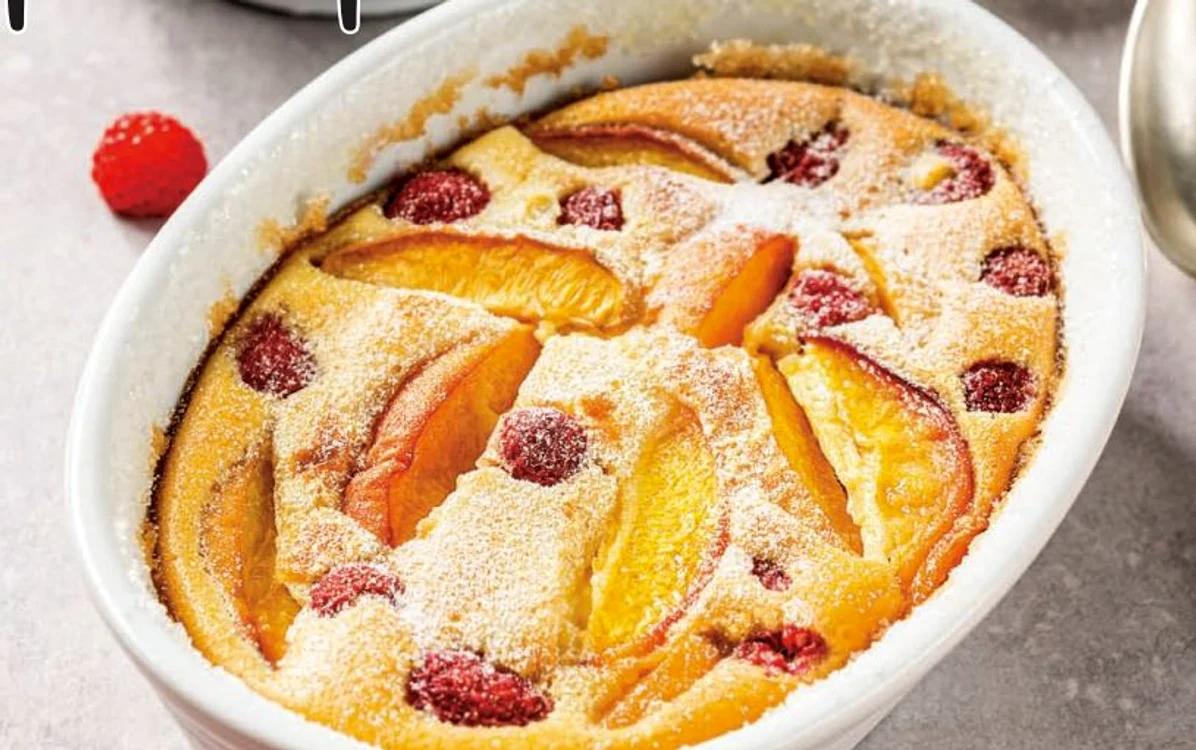 clafoutis de piersici jpg